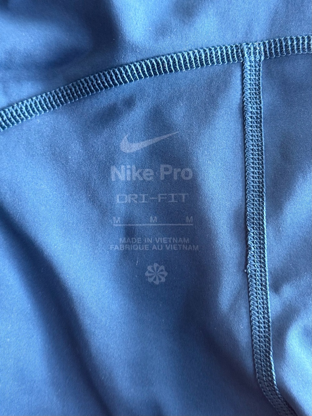 Women’s nike gym shorts - Picture 3 of 3
